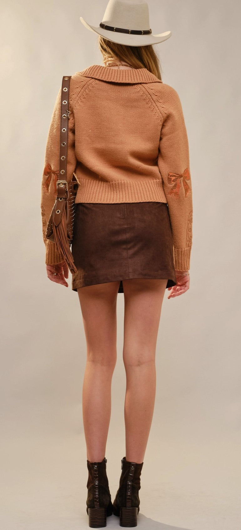 Horse Embroidered Zip Up Mock Neck Sweater|8180