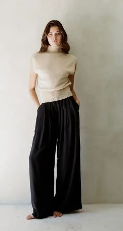 Cashmere Ribbed Turtleneck Sleeveless Vest|7807