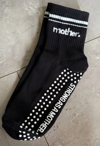 Half Crew Striped Grip Socks - Black|7311