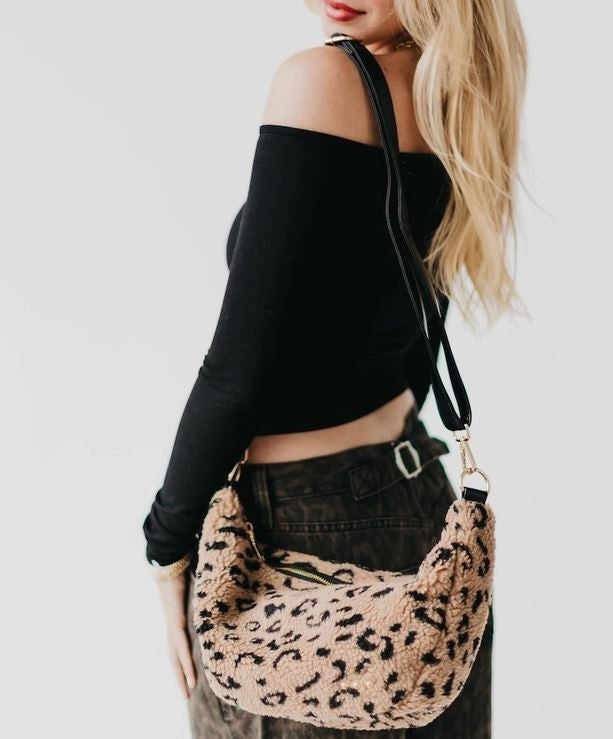 Shirley Sherpa Crossbody Bag|6410