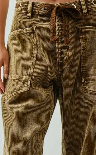 Barrel Corduroy Pants with Eyelet Waist|6714