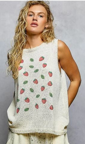 Strawberry sleeveless top|7082
