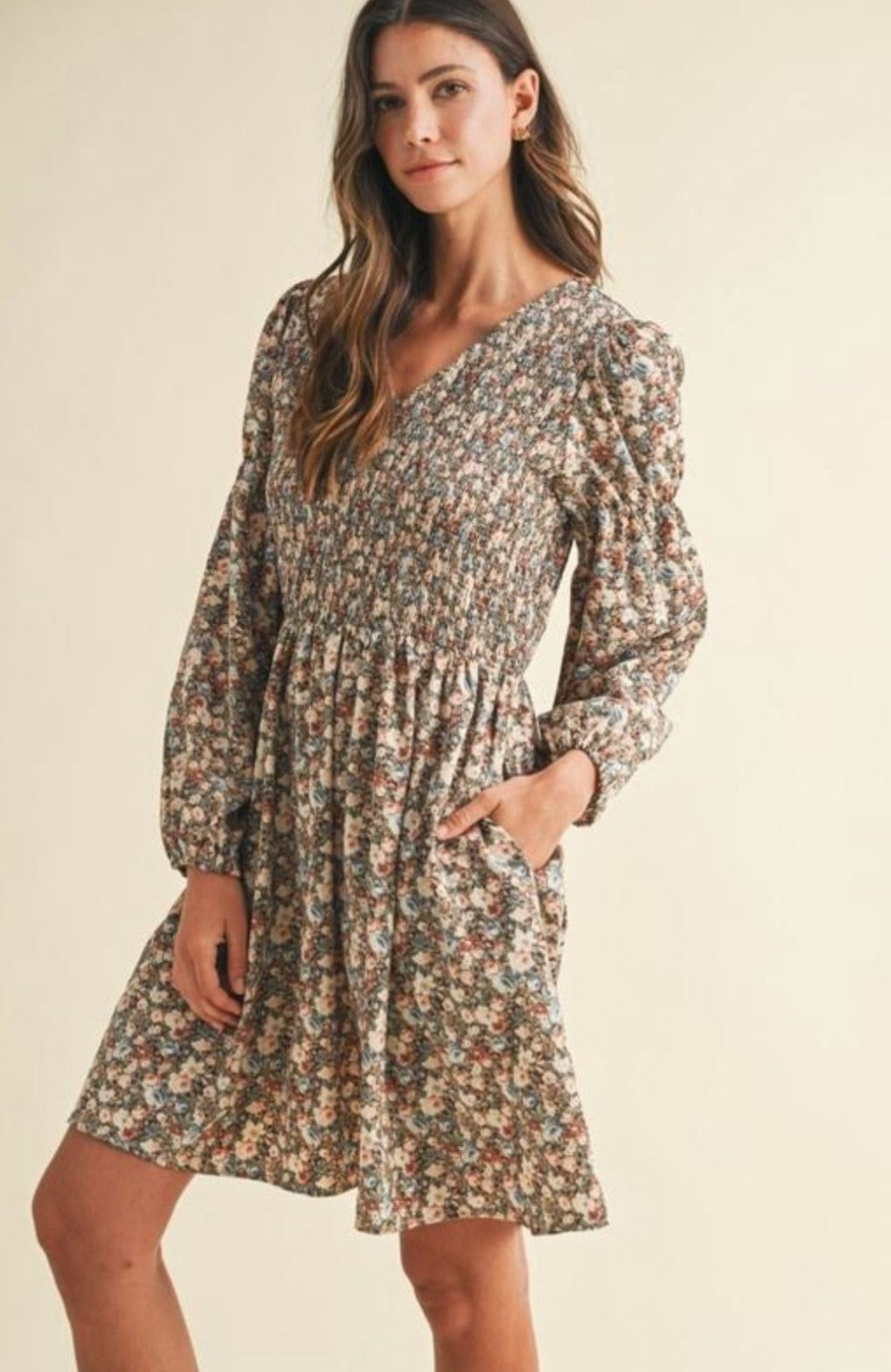 Floral Above-The-Knee Smocked Dress w Sleeves|6770