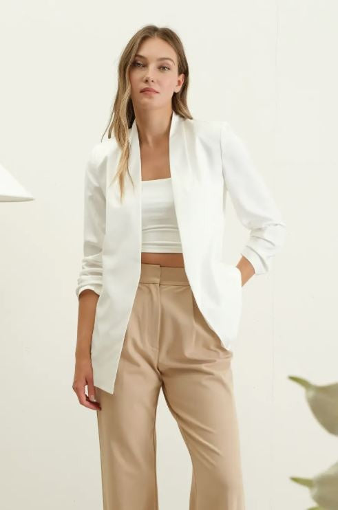 White Collarless 3/4 Ruched Sleeve Longline Blazer|7614