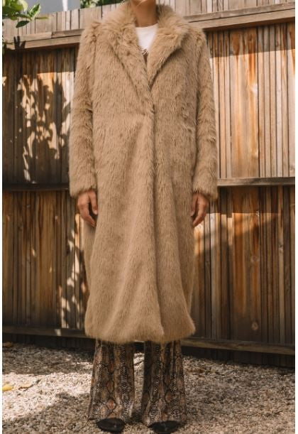 Faux Fur Long Coat beige|8378