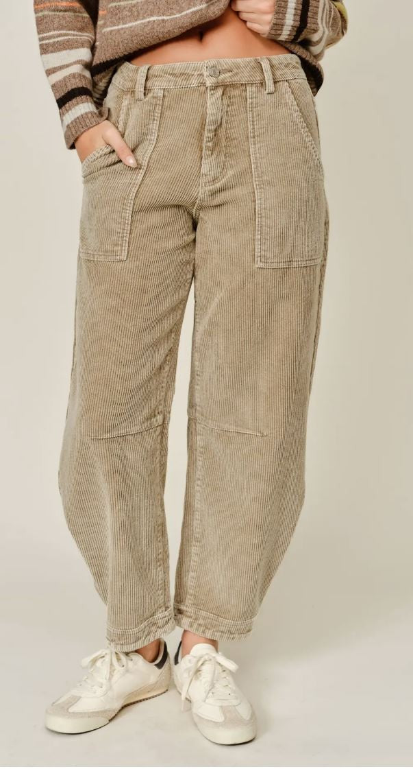 Corduroy Relaxed Fit Barrel Pants|8384